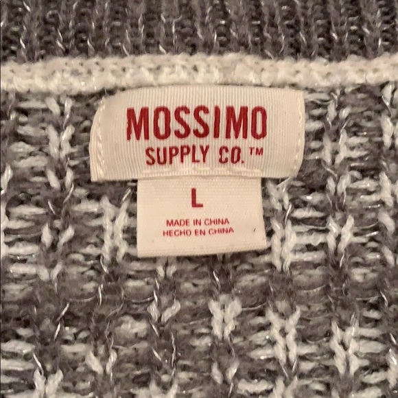 Women’s Mossimo white & gray snowflake sweater - Picture 4 of 6